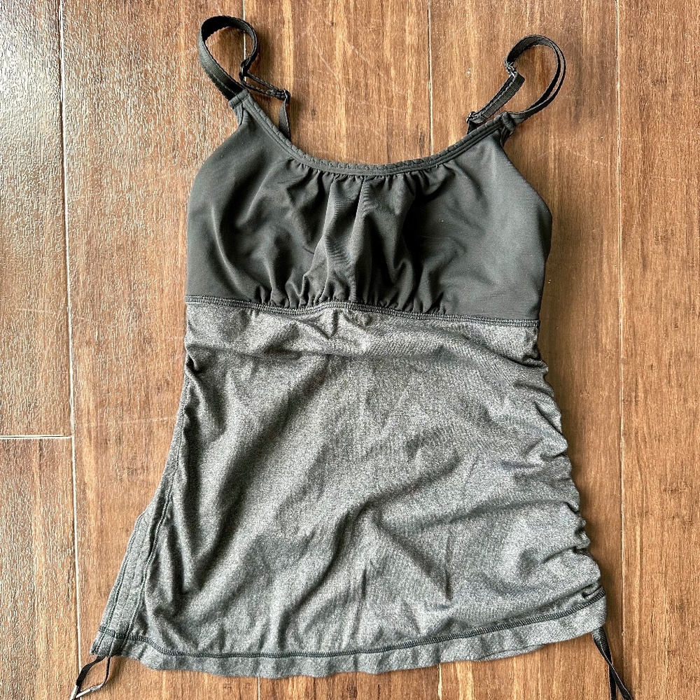 Lululemon Ruched Tank Top Size 4 | Built-In Bra Adjustable Straps | Grey Black